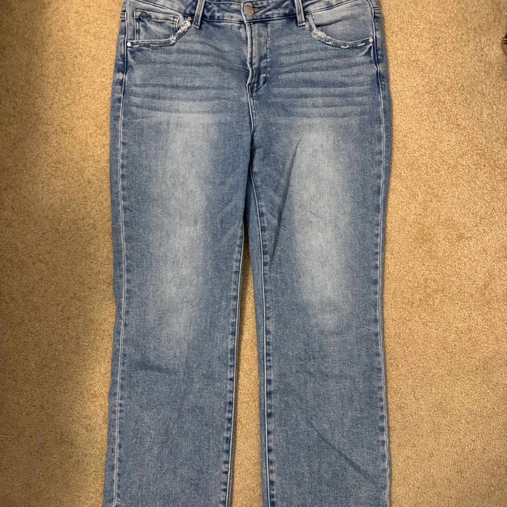 Classic Straight Leg Women's Jeans - Light Blue